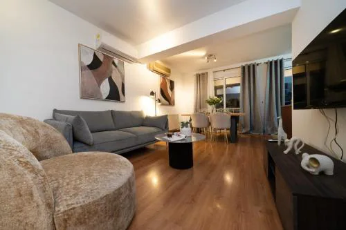 2 bedroom flat in center