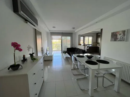 Majestic Boutique Apartment/2BR