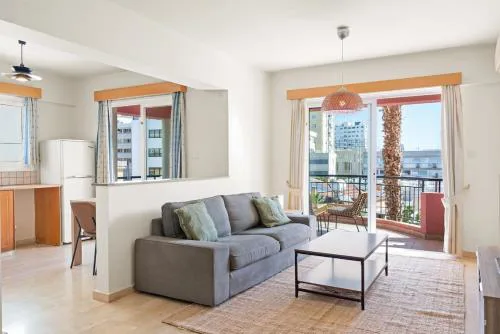 Spacious City Centre Living