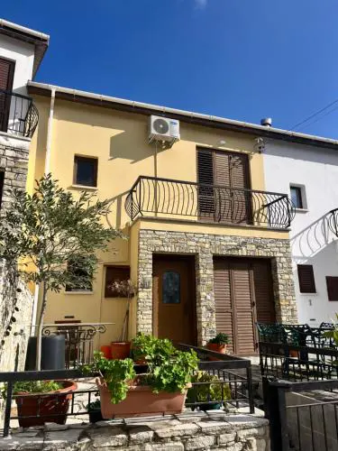 Lefkara Escape