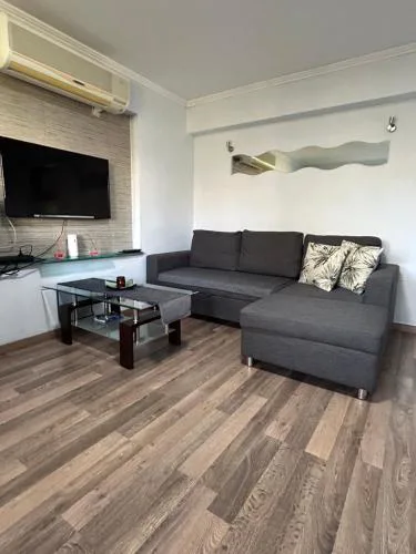 Apartment with garden