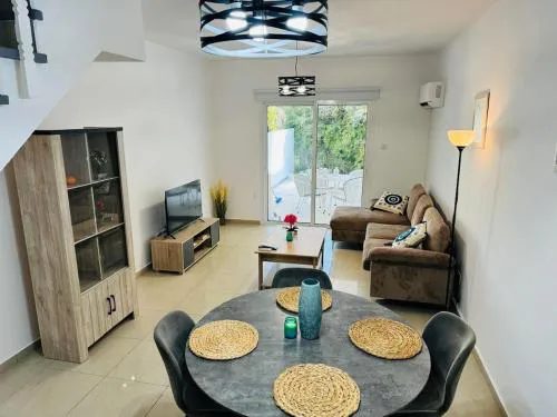 Blue Horizon Two-Storey House just 400 m from the Beach