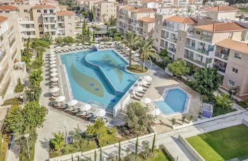 Casa Elisa with terrace & garden indoor pool gym