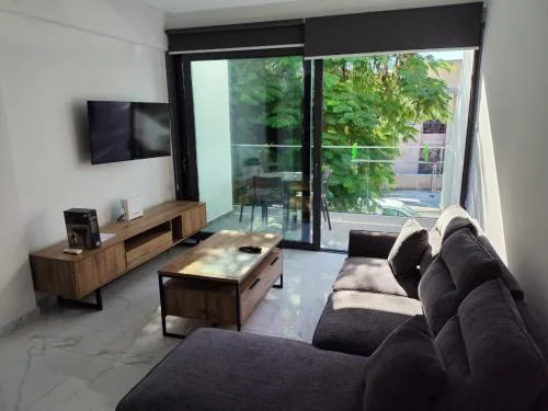 Cozy 1BR Apt close to Paphos Harbour,Sea,& Beach