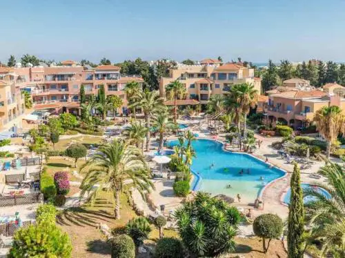 H&O Limnaria Poolside Paradise