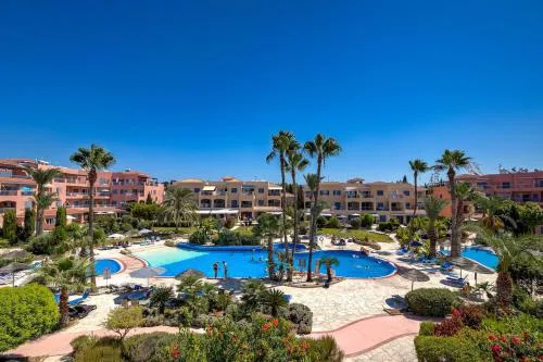 Limnaria Gardens Beautiful Apartment by VICHY Holidays