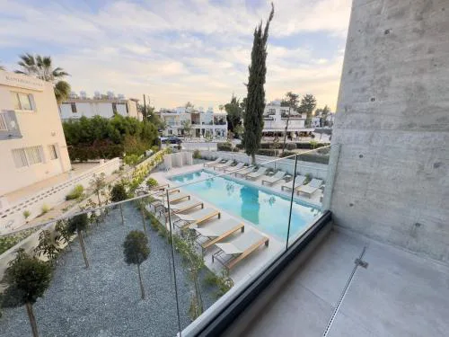 Malberry Park 104 - Modern Apt with Shared Heated Pool, Sauna, Gym, Jacuzzi