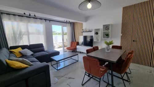 Nerina Luxury Villa 01