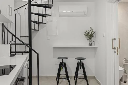 Phaedrus Living: Alkminis Seaside Suites Praia