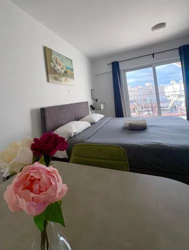 Rimini Balcony Studios - Steps from the Sea