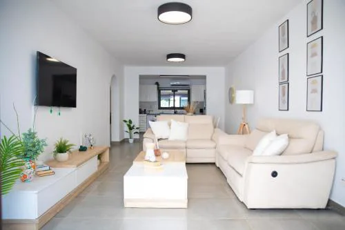 Spacious 2BR Apartment with Private Yard - Prime Location in Paphos - Sunshine Venus