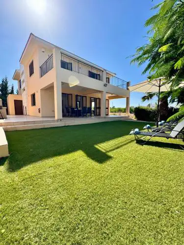 Aurora Gardens Villa Spacious 3 Bedroom in Protaras