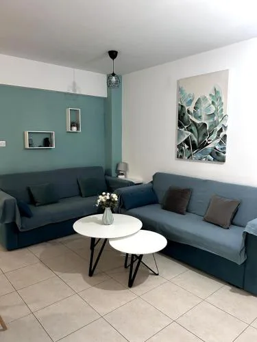 Modern Holiday Appartment With Pool