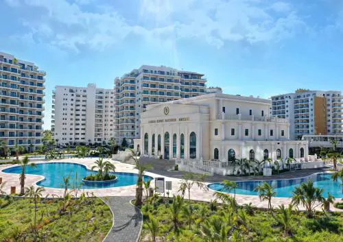 Modern Smart-Home Studio Pools Gym Terrace View