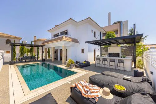 SunnyVillas-3BR New Modern Villa-Private Pool-HVN