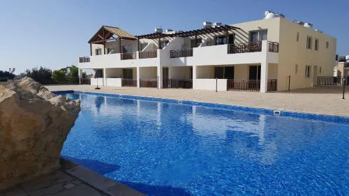 Studio with shower room E5, full kitchen, poolside, FREE WIFI