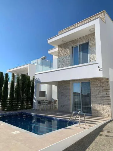 Villa 2 Golden View