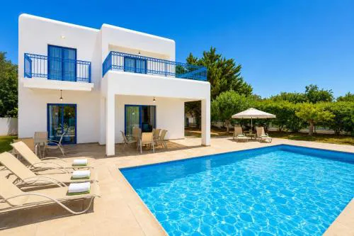 Villa Apollonas
