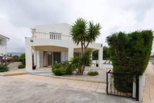 Villa Magnolia - Luxury 4-BR Retreat with Pool