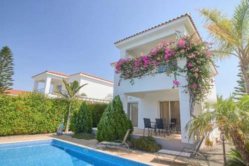Villa Tatiana - 3BR Coastal Serenity with Private Pool
