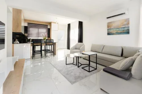 Cozy 1BR Apartment with Terrace