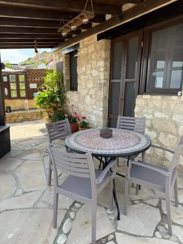 'I Folia' Village house with roof garden and terrace