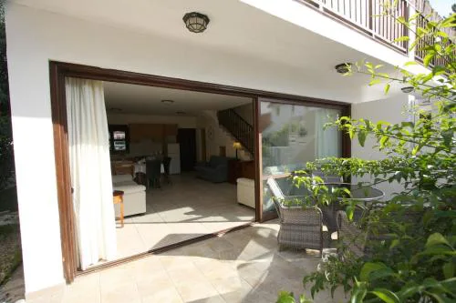 The Bay Villa