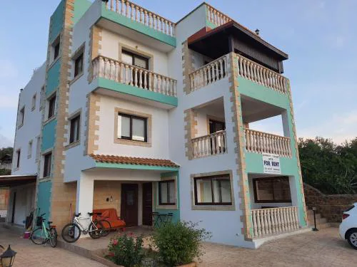 JOANNA SUNSET APTS Pomos