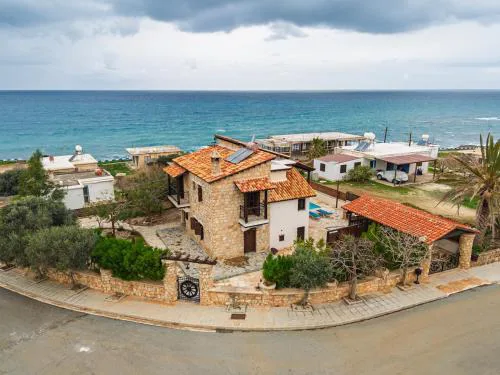Petrochtisto Coastal Escape with Pool and Sea Views