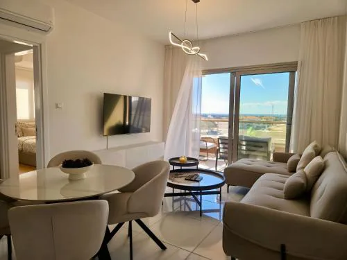 Maison Lazarus - Serene SeaView Luxe Apt Close to Larnaca & Ayia Napa