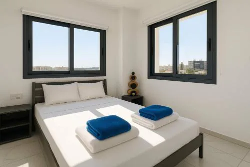 Bright Stylish Flat With Balcony & Shared Pool