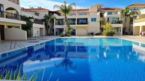 The Olive Grove Escape, Eleonas Apts