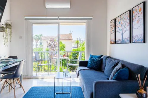Lazuli Stylish 1-BR Apt W Pool & Balcony in Larnaca