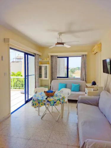 Quiet Top Floor One Bedroom Apartment in Pyla Near Beach