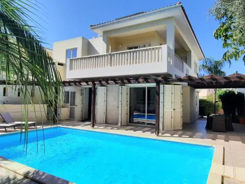 Villa Larnaca Bay Resort