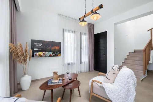 Pamboo Verdea House by Nomads
