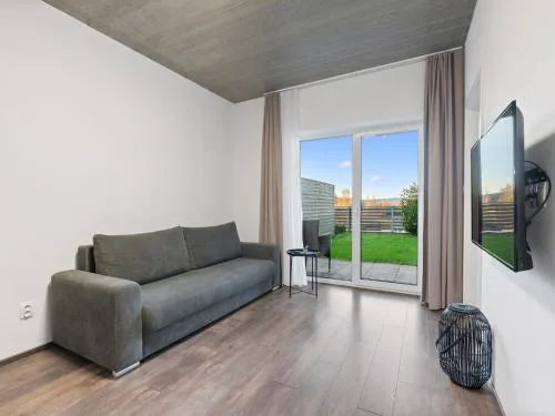 Apartment Lakeview Luxury Lodge & Garden by Interhome