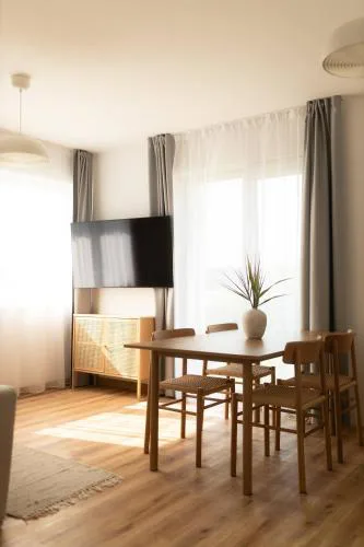 Rodinný apartmán s balkónem a dvěma koupelnami