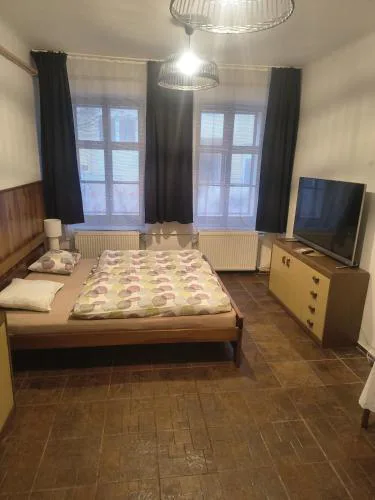 Affordable and practical apartment, by downtown CB