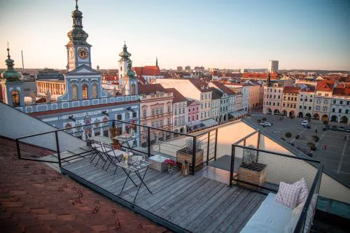 ART room with rooftop prosecco picnic or breakfast