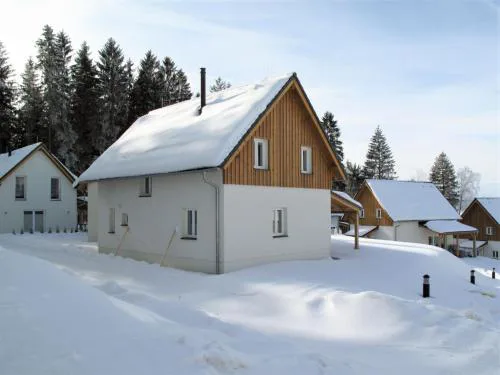 Holiday Home Lakeside Village 47 by Interhome