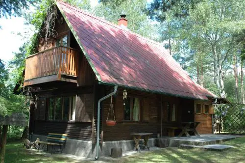 Detached romantic chalet in the woods - U Faflika
