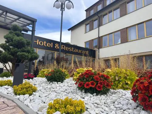 Golden Hotel