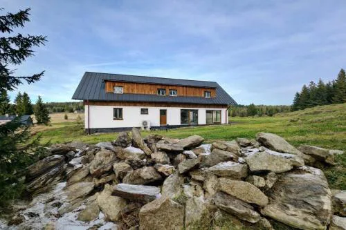 Pod Lovčí skálou