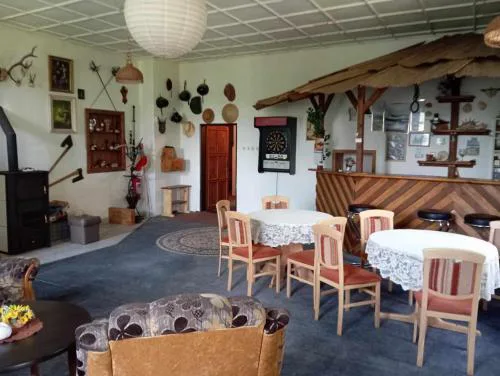 Stará škola - penzion - celý komplex- 10 lůžek