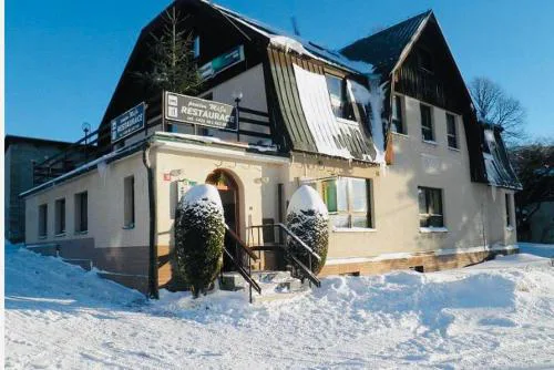 RESTAURACE A PENZION MÁJA