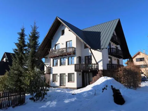Apartment Alice III- by Interhome