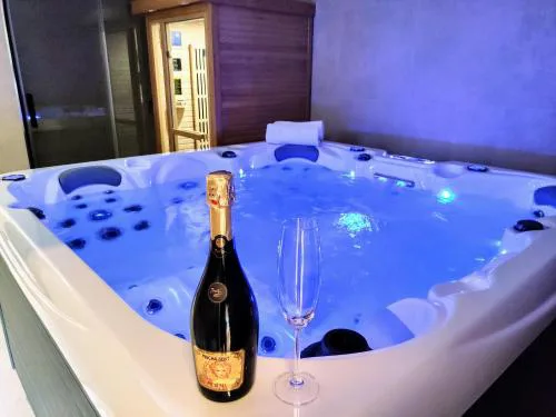 GRAND SPA Harrachov - Wellness luxusní apartmán s velkou vířivkou, saunou, kuchyní a venkovním posezením v centru Harrachova