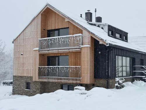 Aldrov Deerhouse