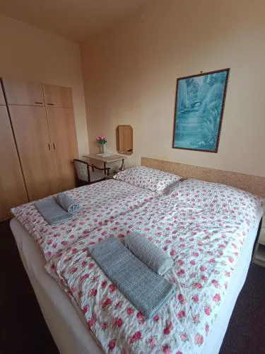 Hotel Avion